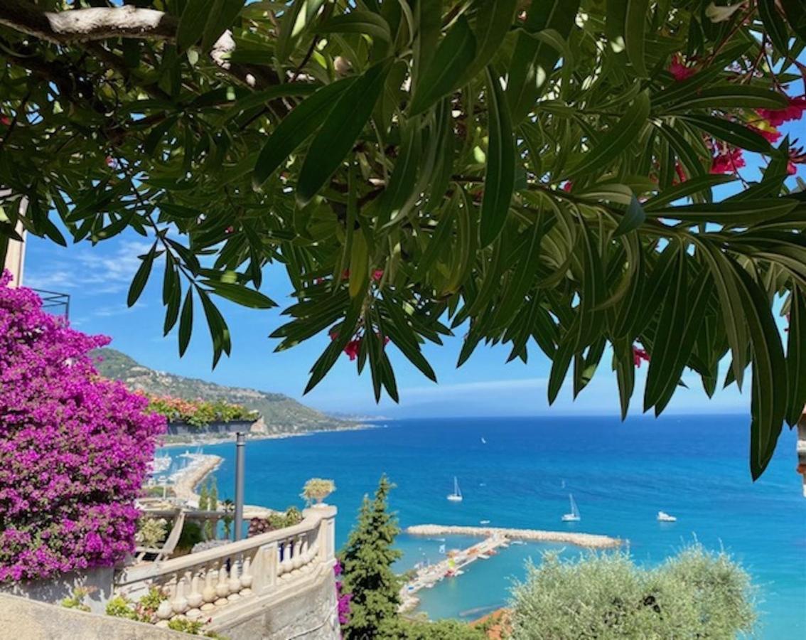 Villa L'Ensoleillee Vue Panoramique Mer, 250 M De La Plage Et Du Centre Ville Menton Exterior foto